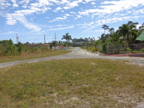 Fully Serviced Lot in Yeoman Wood