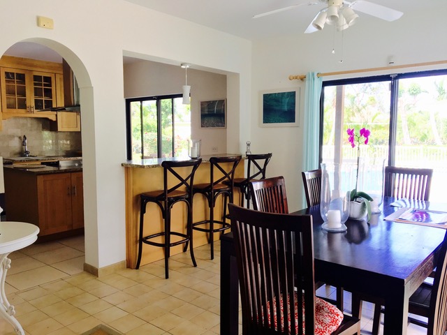 Halcyon House, Lyford Cay