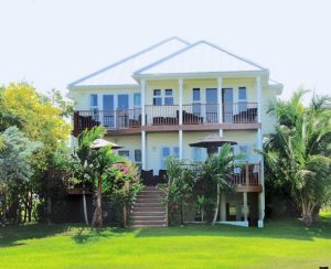 45 Shoreline - Beachfront Elegant Home