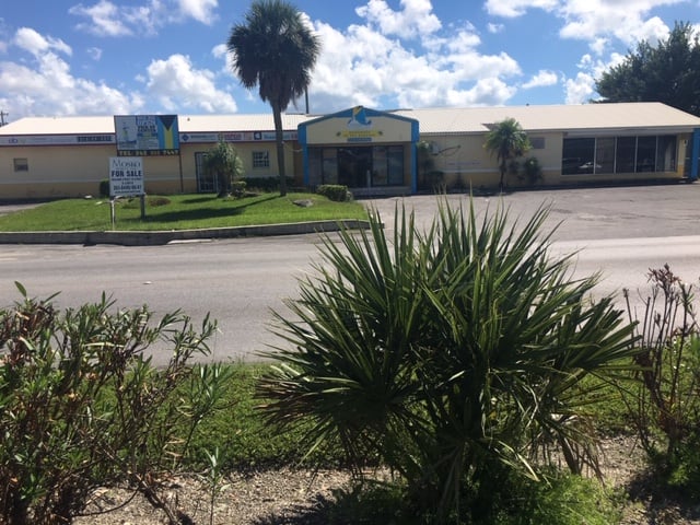 Reduced Commercial Building Ideal Location