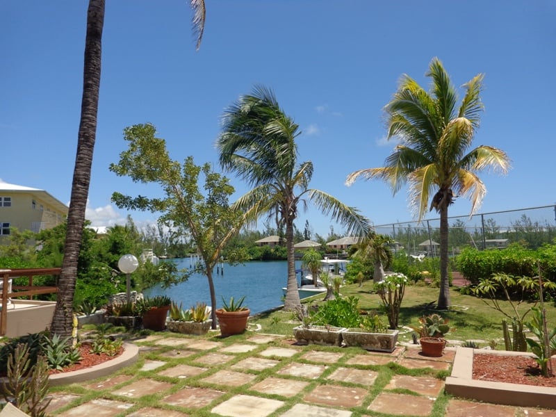 Beautiful Condo with Boat Dockage