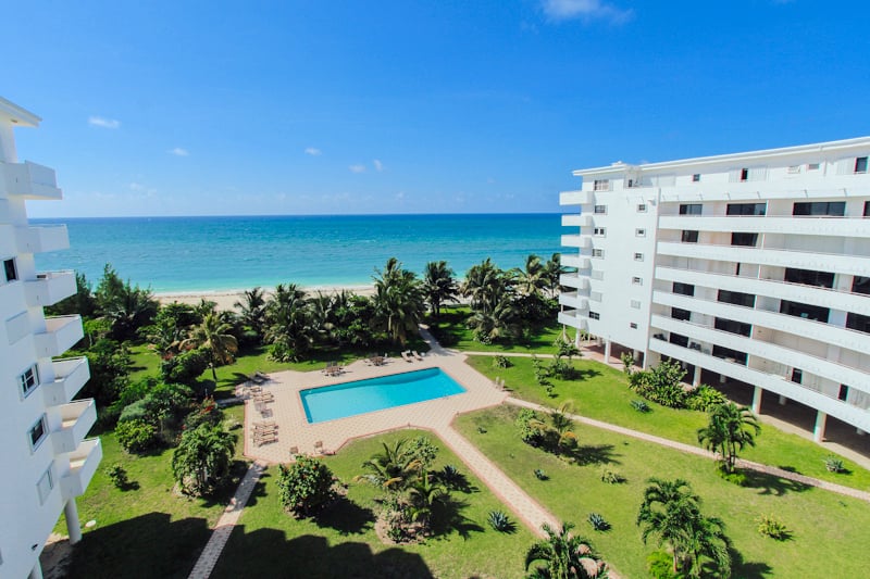 77 Silver Point Condominiums Lucaya, Grand Bahama