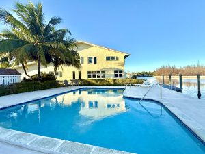 Contemporary Executive Townhome Waterfront Rental